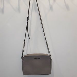 Grey Micheal Kors Purse